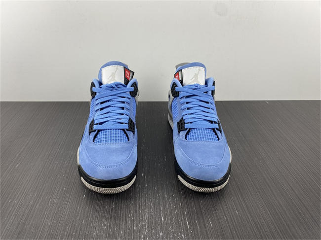 Jordan 4 Retro University Blue CT8527-400
